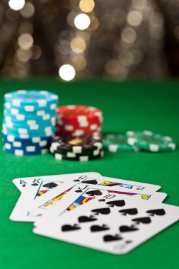 Live betting interface showing Liga 1 match odds and Mobile Legends tournament markets on orangtuaslot